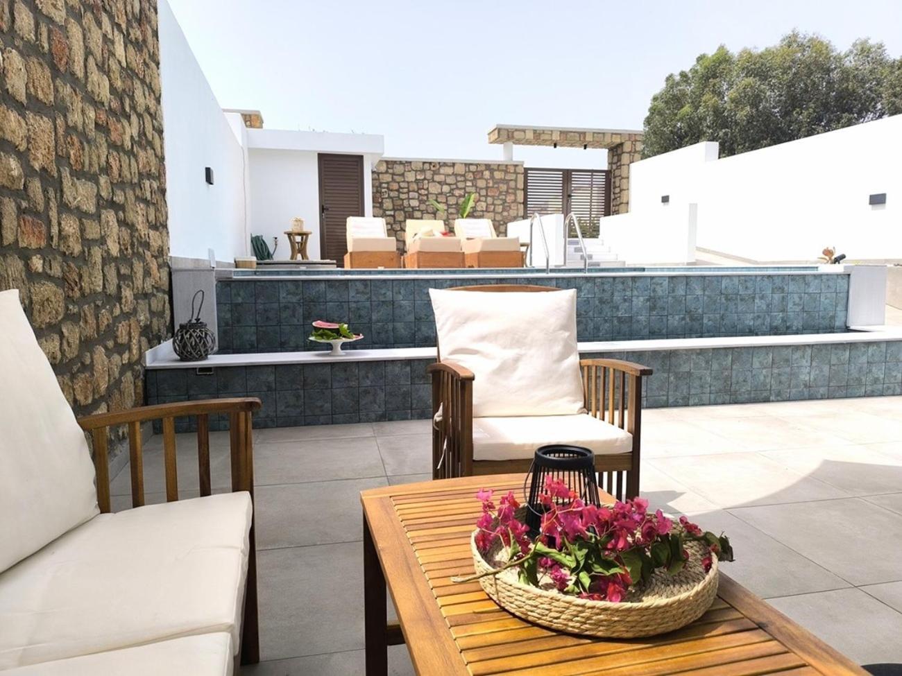Valantina'S & Mannouel Lardos Luxury Villas Eksteriør bilde
